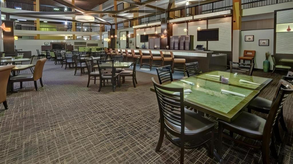 Clarion Hotel & Suites Conference Center Memphis Airport Eksteriør bilde